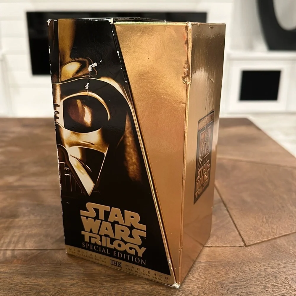 Star Wars Trilogy VHS set gold black collectors item boxed set 3 VHS set Jedi
